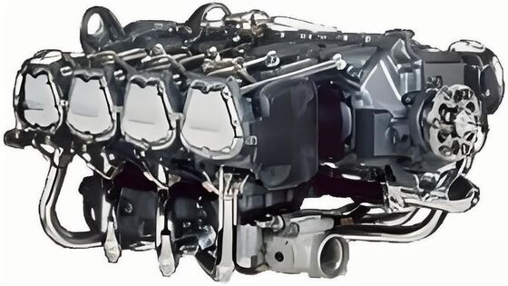 横向きに逆向きの4気筒機IO-720ライカミングエンジン