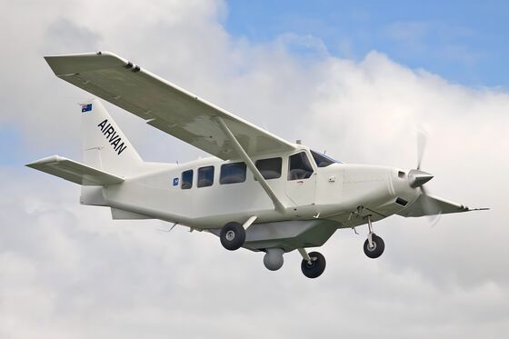 販売中の新航空機：GippsAero Pty Ltd 製 GA8 AIRVAN、費用対効果の高い選択肢